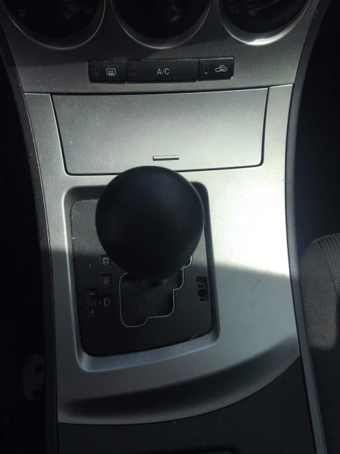 2010-2013 Mazda Mazda3 Automatic Used OEM Floor Shifter