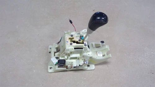 2015 Mitsubishi Outlander With Knob Used OEM Floor Shifter