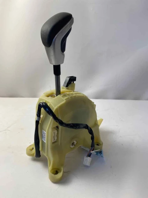 2018-2024 Mitsubishi Eclipse 2400A556 Used OEM Floor Shifter