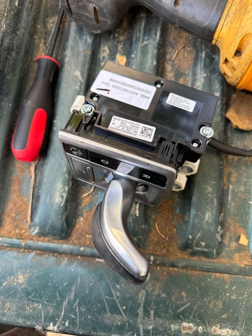 2017-2019 Infiniti QX30 Automatic Used OEM Floor Shifter
