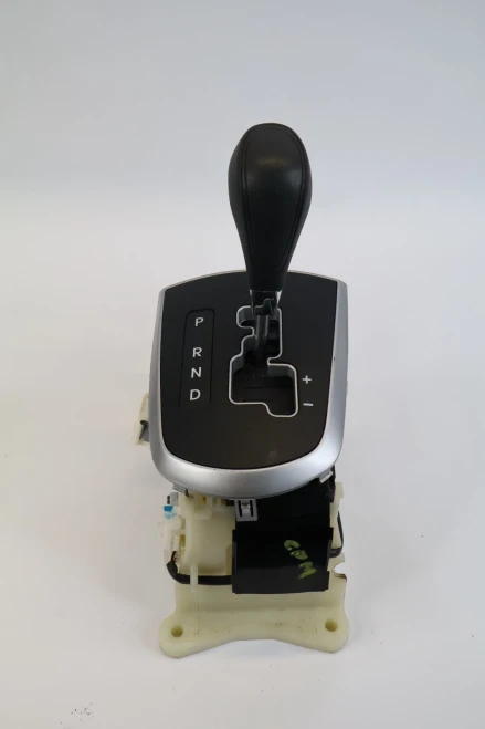 2012-2014 Hyundai Accent 467001R220 Automatic Used OEM Floor Shifter