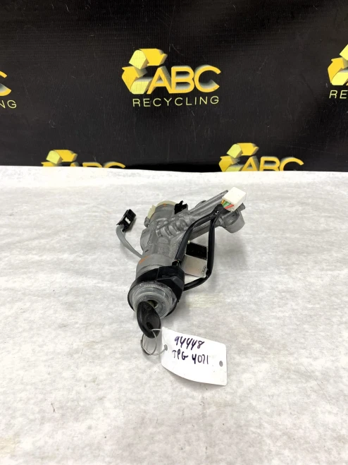 2007-2009 Hyundai Santa Fe Automatic Used OEM Floor Shifter