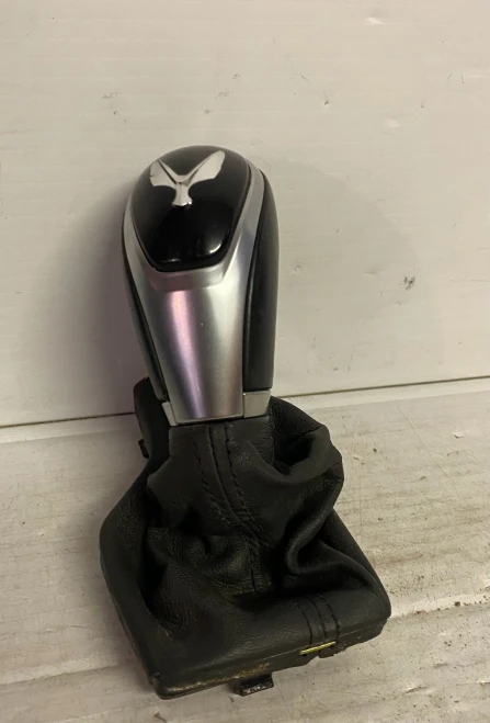 2015 Hyundai Equus Used OEM Floor Shifter