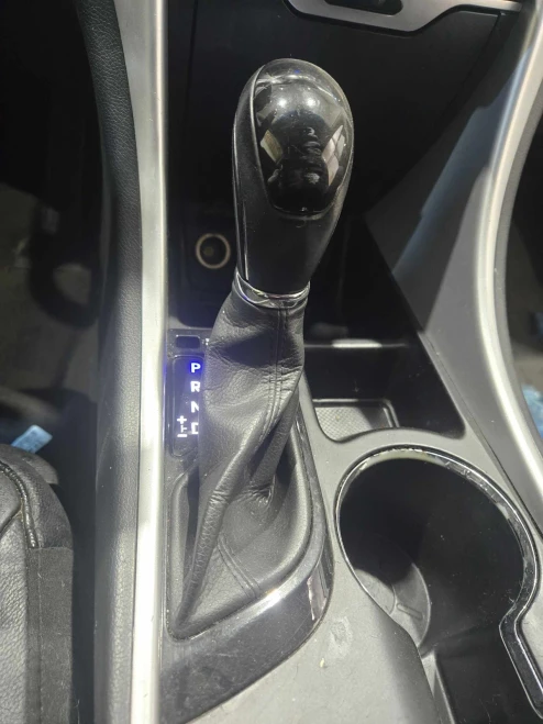 2011-2015 Hyundai Sonata 467003Q100 Used OEM Floor Shifter