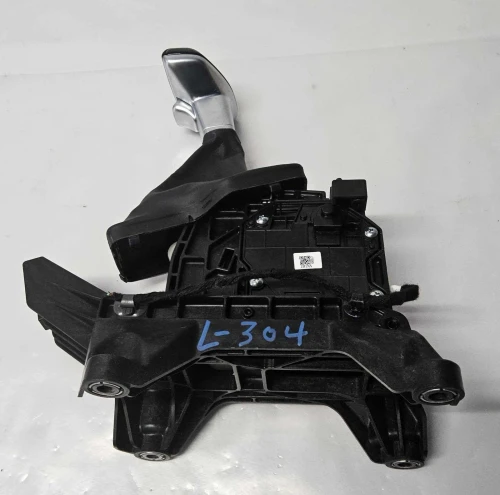 Hyundai Elantra 051221201211529 Used OEM Floor Shifter
