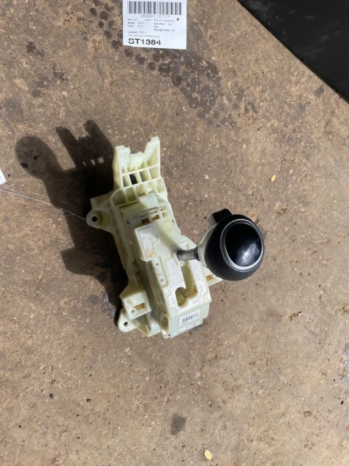 2019-2020 Hyundai Kona Automatic Used OEM Floor Shifter