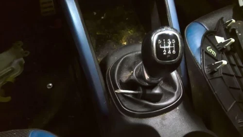 Hyundai Veloster Used OEM Floor Shifter