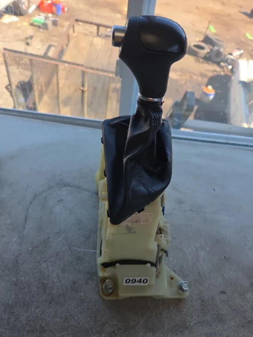2015 Kia Optima 467004C400 Used OEM Floor Shifter
