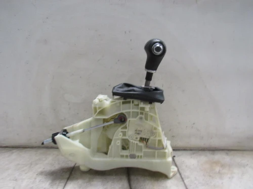 2015 Kia Sorento Used OEM Floor Shifter