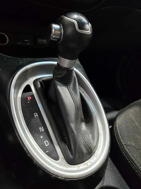 2017-2019 Kia Soul 46700B2420 Used OEM Floor Shifter