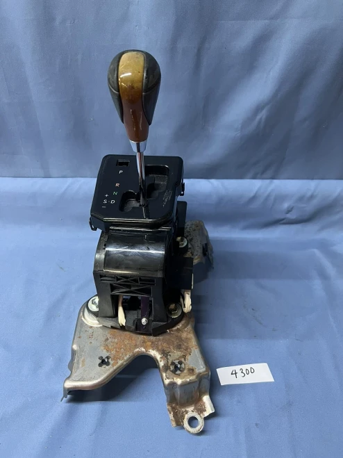 2007-2009 Lexus ES350 Automatic With Knob Used OEM Floor Shifter