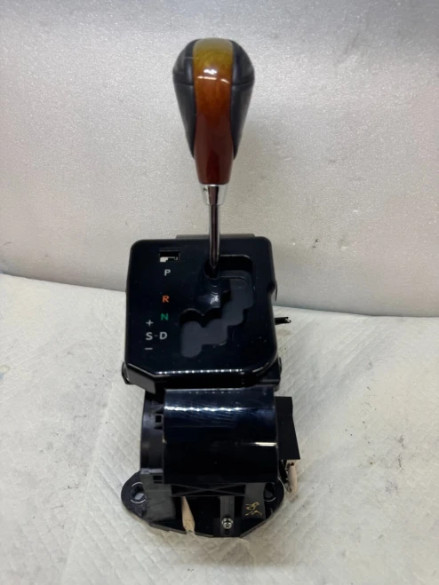 2007 Lexus ES350 75C317LH Used OEM Floor Shifter