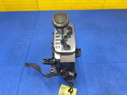 2004-2006 Lexus 3356033051 Used OEM Floor Shifter