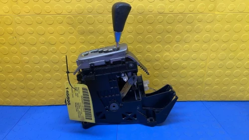 2002-2006 Lexus 3356033051 Used OEM Floor Shifter