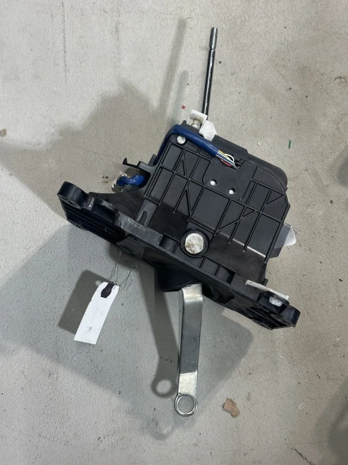 2008-2014 Lexus 3355053240 Automatic Used OEM Floor Shifter
