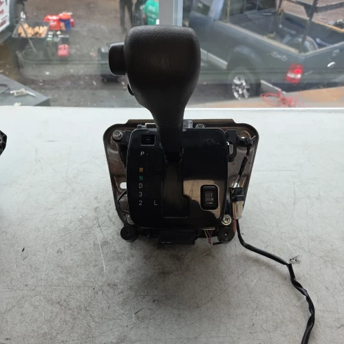 2007 Toyota Highlander Used OEM Floor Shifter