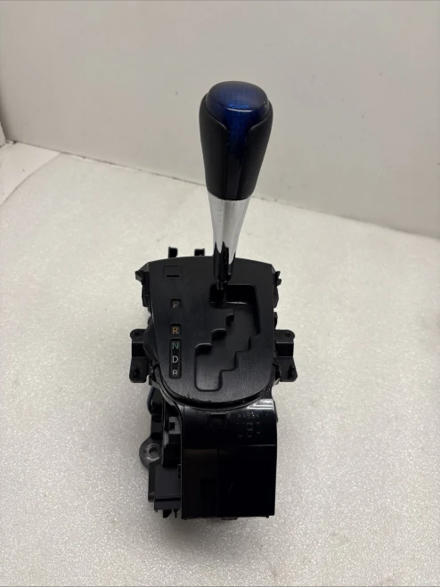 2015-2019 Toyota Prius Automatic Used OEM Floor Shifter