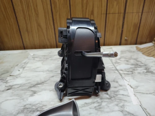 2013-2015 Toyota Venza 335600T011 Used OEM Floor Shifter