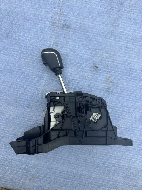 2018-2023 Toyota Camry Used OEM Floor Shifter