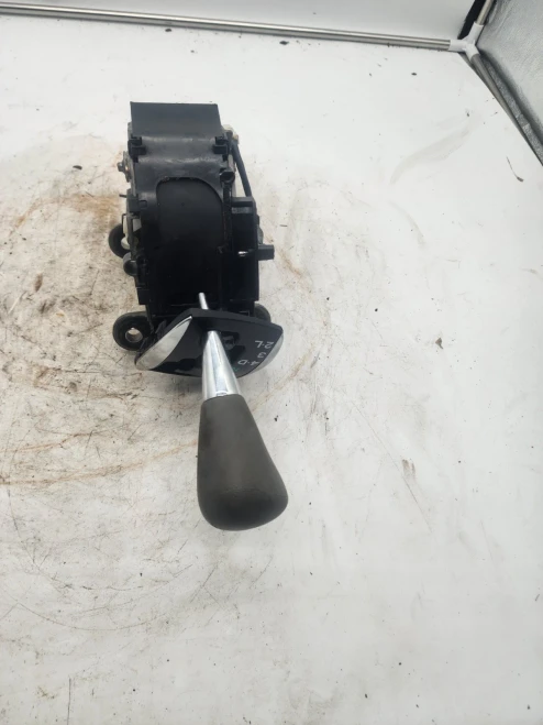 2004-2010 Toyota Sienna Used OEM Floor Shifter