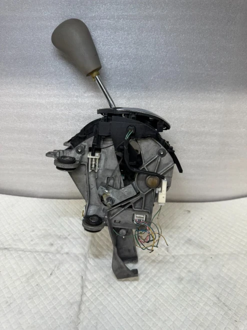 2007-2013 Toyota Sienna Used OEM Floor Shifter