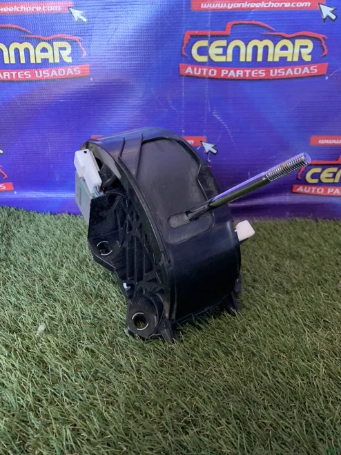 2011-2014 Toyota Sienna 3356008020 Automatic Used OEM Floor Shifter