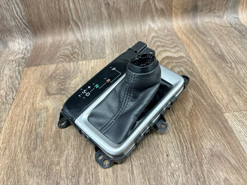 2014-2019 Toyota Highlander With Boot Used OEM Floor Shifter