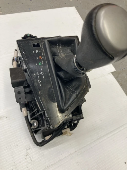 2009-2013 Toyota Corolla Automatic Used OEM Floor Shifter