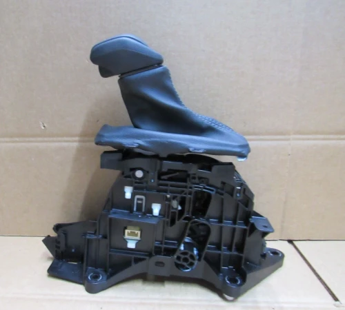 2023 Toyota Highlander Automatic Used OEM Floor Shifter