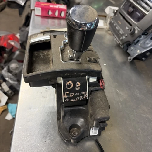 2008-2010 Jeep Commander Automatic Used OEM Floor Shifter