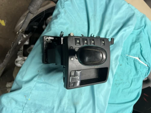 2005-2007 Jeep Grand Cherokee 52109678AH Automatic Used OEM Floor Shifter