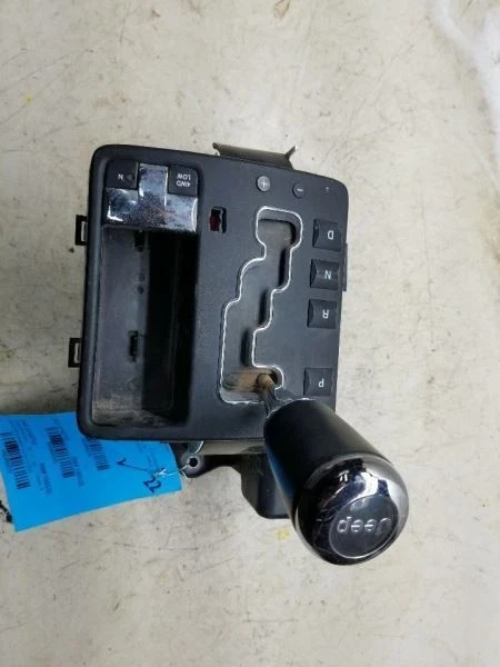 2010 Jeep Commander Used OEM Floor Shifter