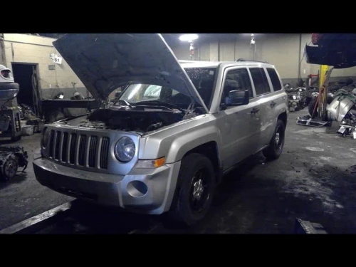 2009 Jeep Patriot Used OEM Floor Shifter