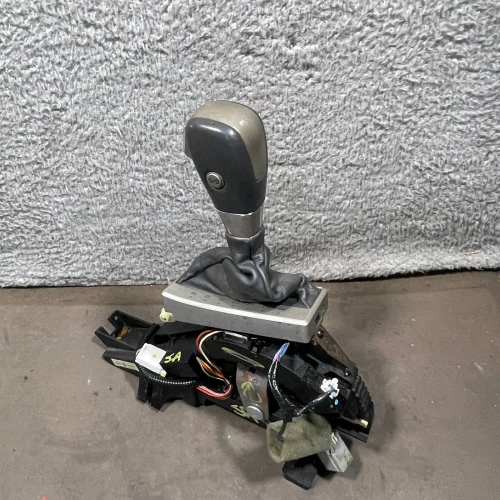 2003-2004 Lincoln Aviator Automatic Used OEM Floor Shifter