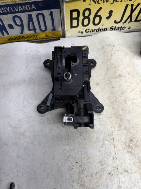 2013 Cadillac ATS Automatic Used OEM Floor Shifter