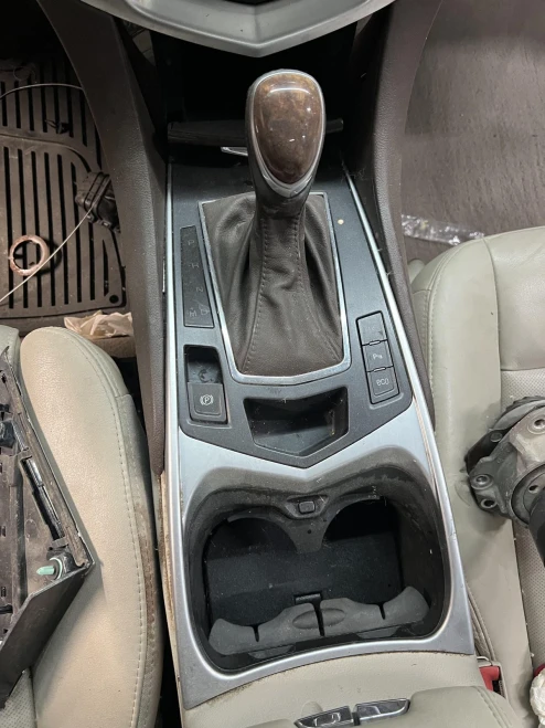 2015 Cadillac SRX Used OEM Floor Shifter