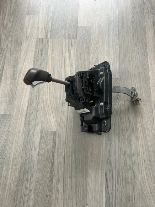 2009-2015 Cadillac CTS Automatic Used OEM Floor Shifter