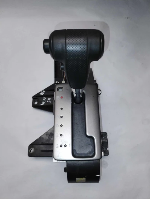 2005 Nissan Xterra Automatic 4WD Used OEM Floor Shifter