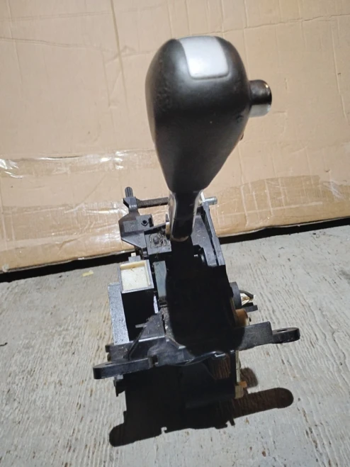 2012-2017 Nissan Sentra Automatic Used OEM Floor Shifter