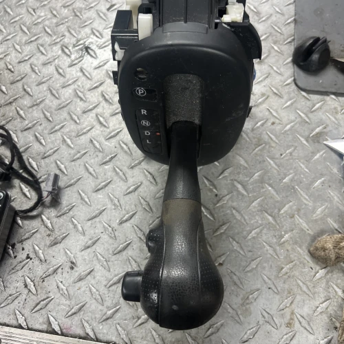 2012-2019 Nissan Versa Automatic Used OEM Floor Shifter