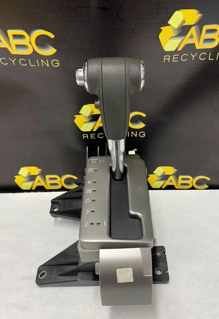 2002-2008 Nissan Xterra Automatic Used OEM Floor Shifter