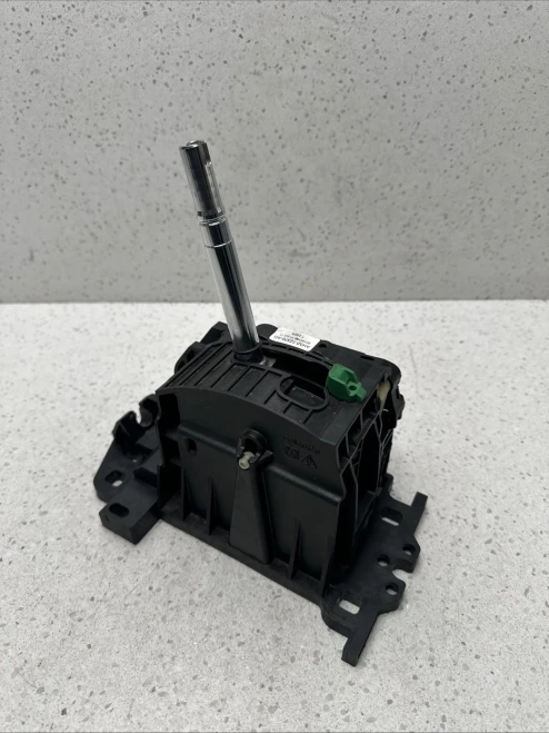 2010-2013 Land Rover AH3272370AD Automatic Sport Used OEM Floor Shifter
