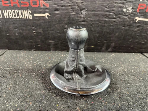 2006-2008 Pontiac Solstice Manual Used OEM Floor Shifter