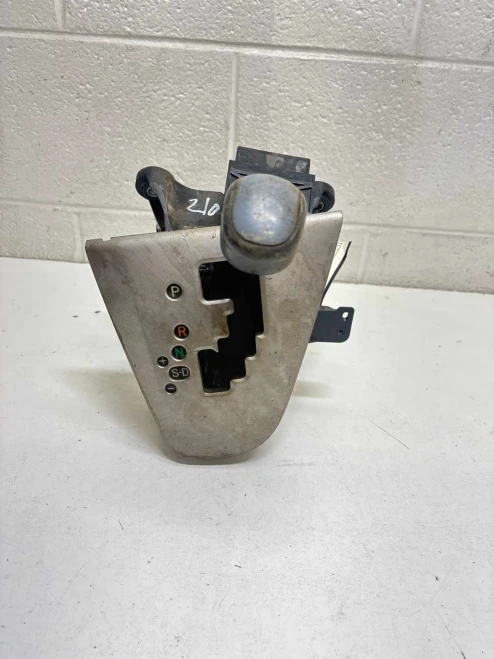Pontiac Vibe Used OEM Floor Shifter