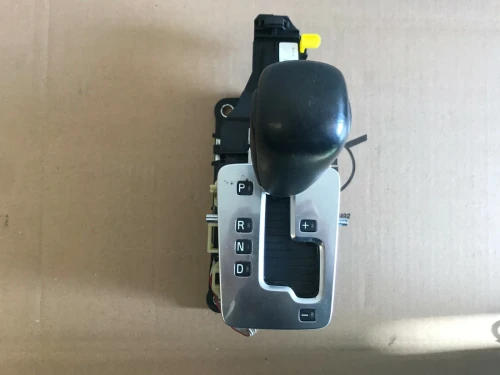 2010-2012 Volvo XC60 31256036 Used OEM Floor Shifter