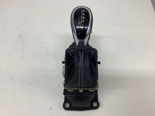 2014-2018 Volvo XC60 31437207 Used OEM Floor Shifter