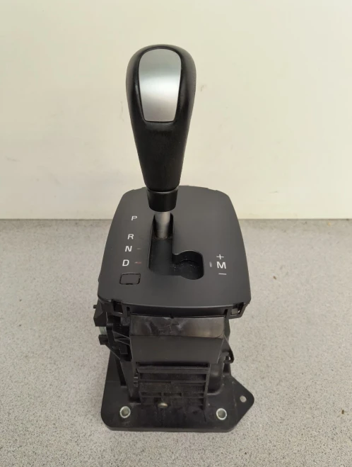 2004-2013 Volvo V50 30759924 Automatic Used OEM Floor Shifter