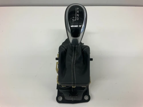 2014-2018 Volvo XC60 31367686 Used OEM Floor Shifter