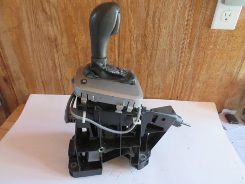 2006 Volvo XC90 Automatic Used OEM Floor Shifter