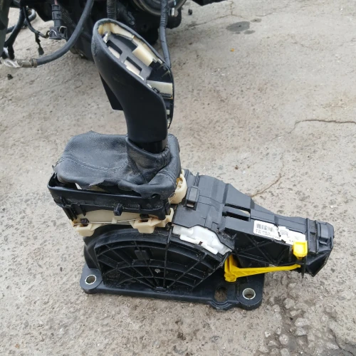 2010-2012 Volvo S60 31825216 Used OEM Floor Shifter